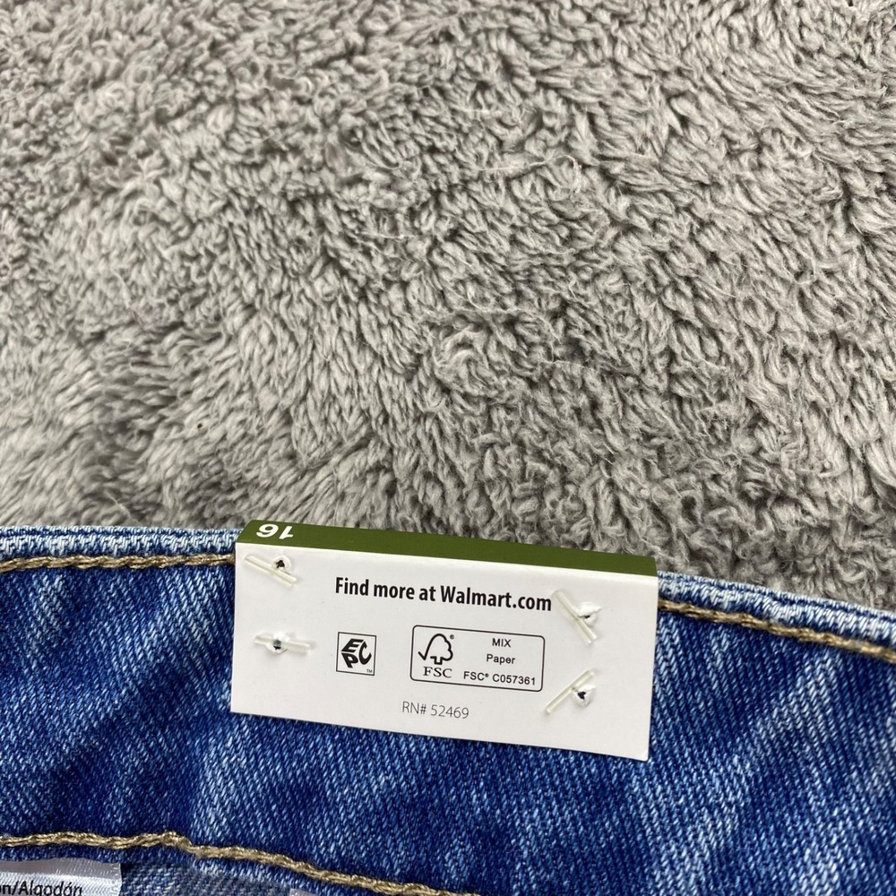 Womans Light Blue Embroidered Floral Denim Shorts NWT - Picture 9 of 11